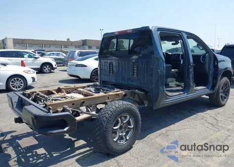 2021 Chevrolet Silverado 1500 4Wd Short Bed Lt Trail Boss from USA, damaged, VIN 1GCPYFED2MZ348292